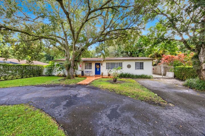 Property Photo: 7840 SW 99th St FL 33156
