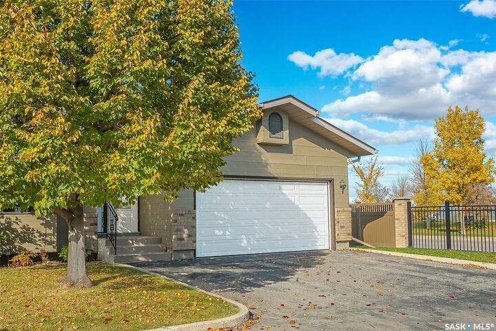Property Photo:  420 Heritage Crescent 117  SK S7H 5P3 