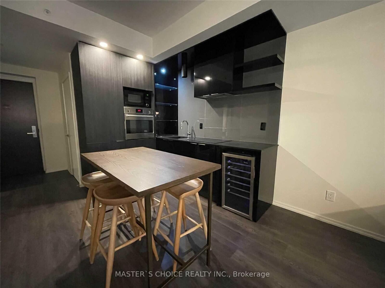 Property Photo:  70 Temperance Street 709  ON M5H 4E8 