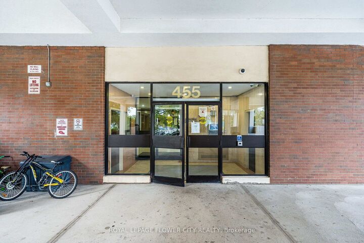 Property Photo:  455 Sentinel Road 413  ON M3J 1V5 