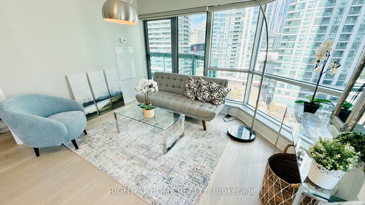 Property Photo:  10 Queens Quay W 1012  ON M5J 2R9 