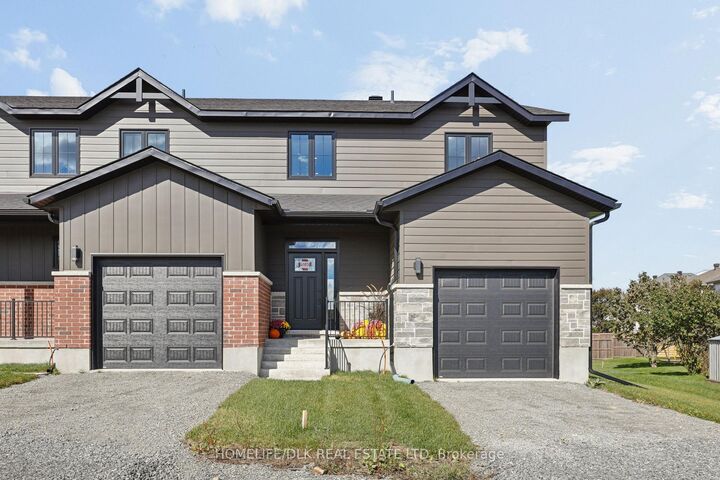 Property Photo:  1005 Dobbie Street  ON K6V 7N1 
