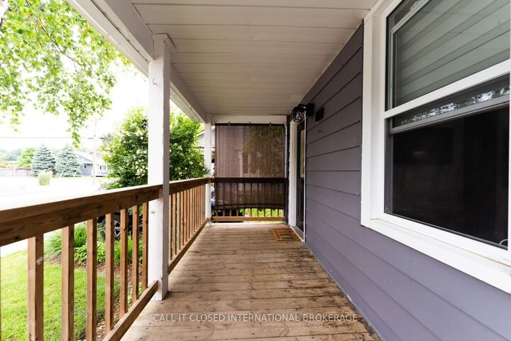 Property Photo:  326 Smith Street  ON N5L 1C6 