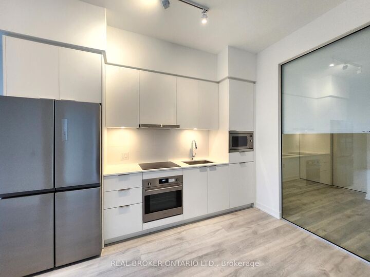 Property Photo:  7 Golden Lion Heights N625  ON M2M 4E7 