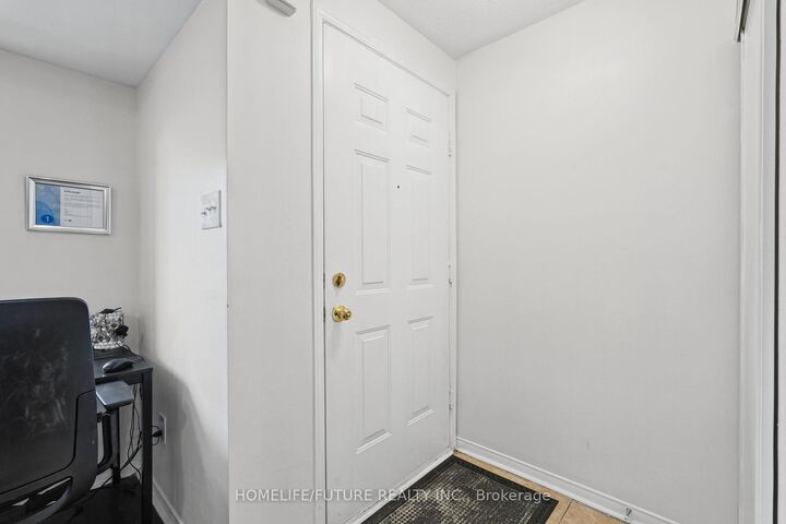 Property Photo:  4975 Southampton Drive 337  ON L5M 8C9 