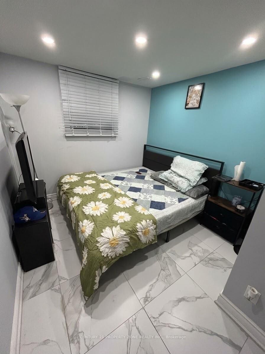 Property Photo:  65 Sugarberry Drive  ON L6X 0K4 