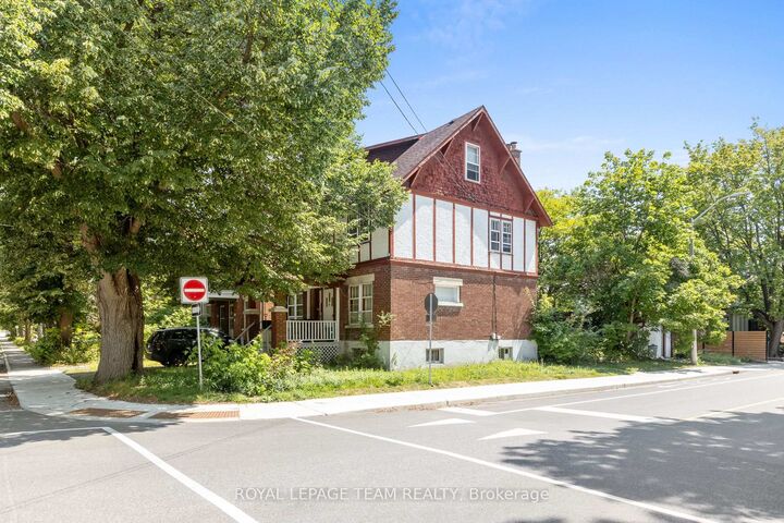 Property Photo: 101 Grosvenor Avenue ON K1S 4S8