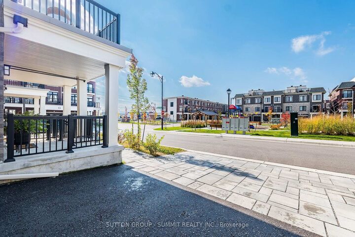 Property Photo:  15 Canton Lane  ON L4A 4W8 