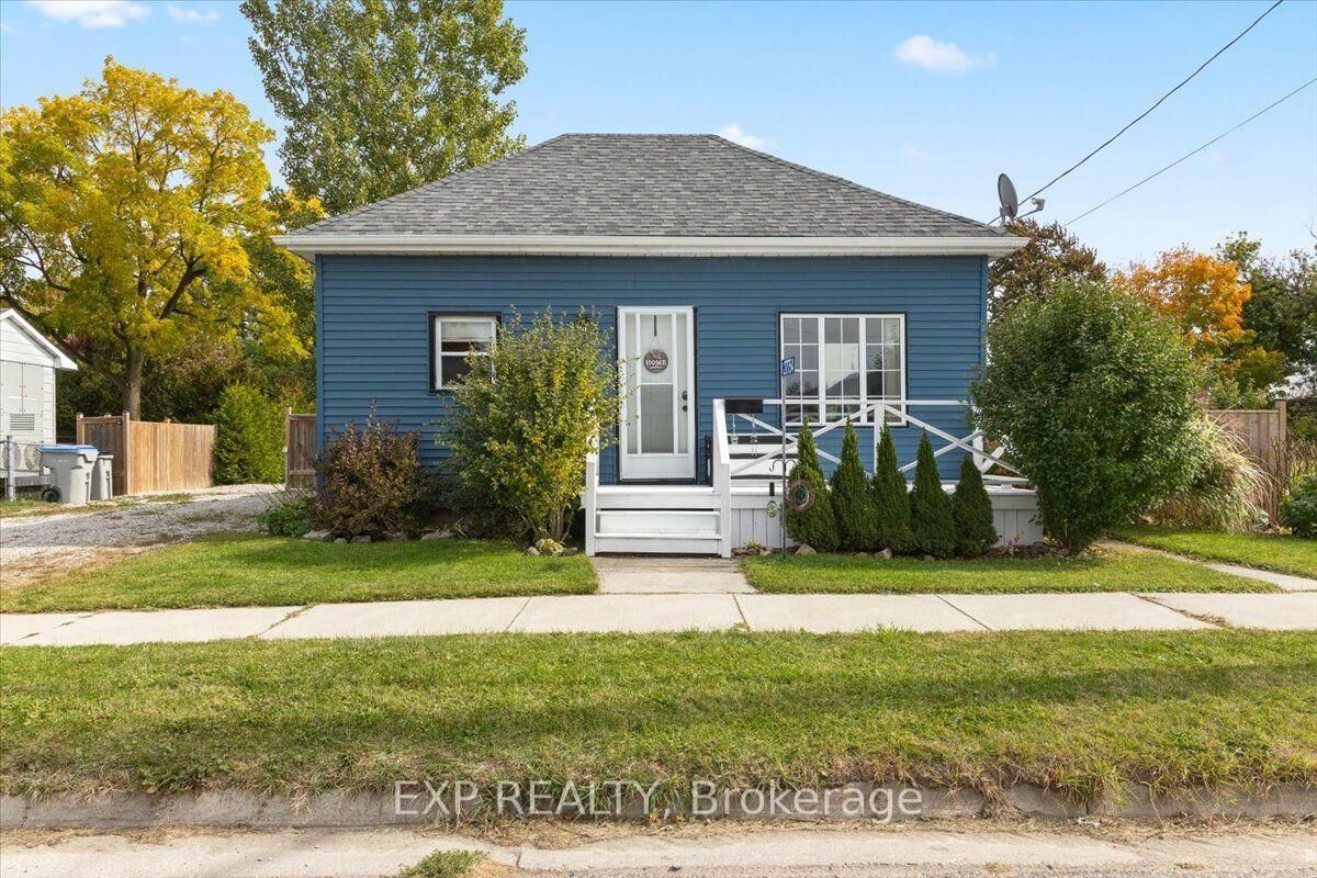 Property Photo: 27754 Kerwood Road ON N0M 2B0