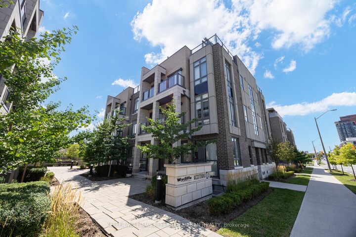 Property Photo:  719 Lawrence Avenue W 52  ON M6A 0C6 