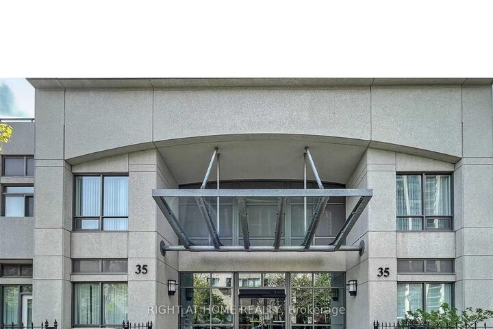 Property Photo:  35 Hollywood Avenue 817  ON M2N 0A9 