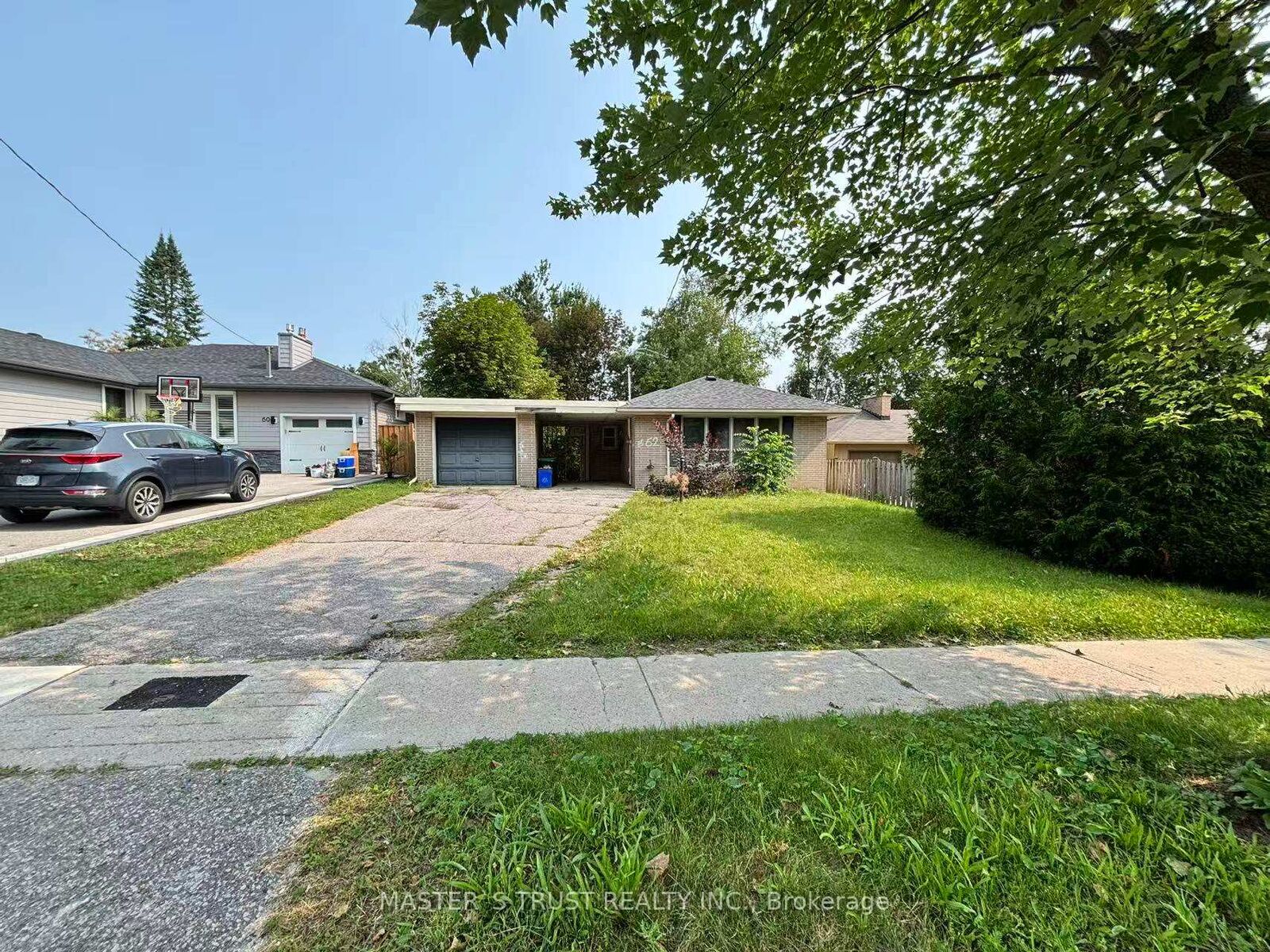 Property Photo:  62 Melrose Avenue  ON L4M 2A9 