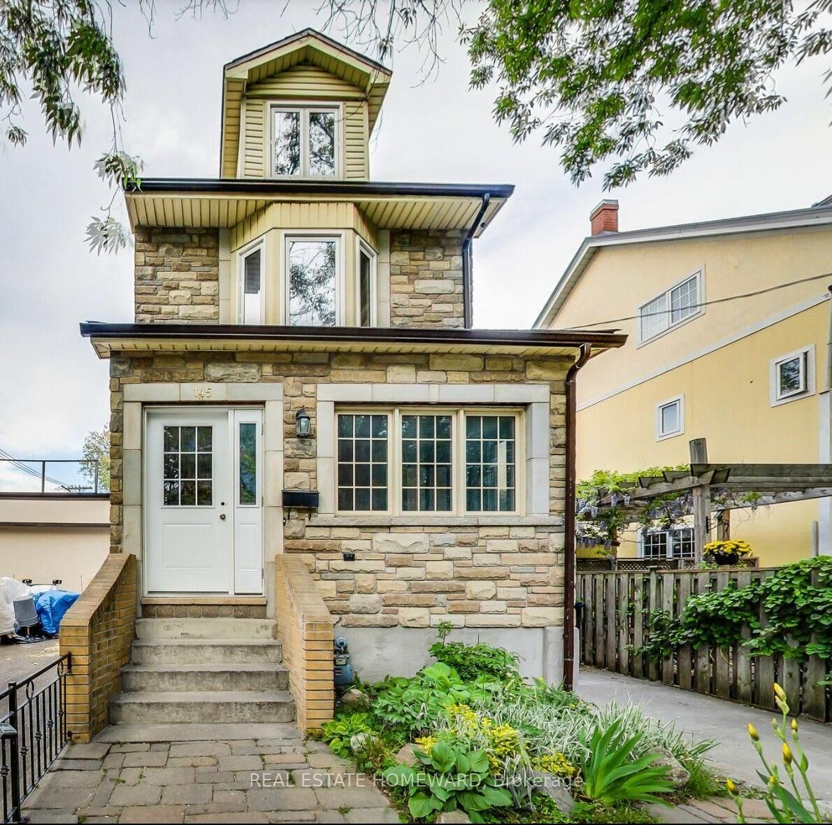 Property Photo:  145 Boston Avenue Lower  ON M4M 2T8 