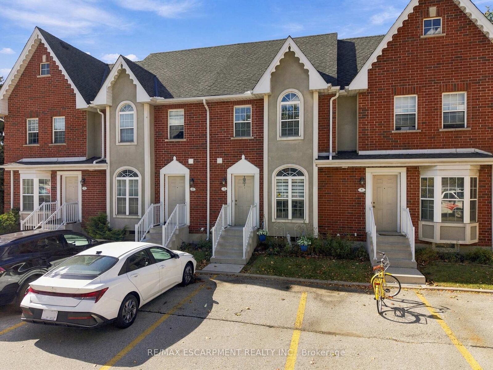 Property Photo:  4200 Kilmer Drive 3  ON L7M 4Y2 