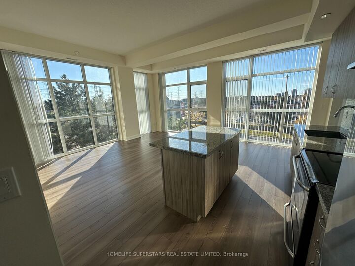 Property Photo:  8763 Bayview Avenue 309  ON L4B 3V1 