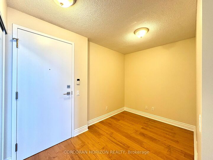 Property Photo:  10 Northtown Way 2513  ON M2N 7L4 