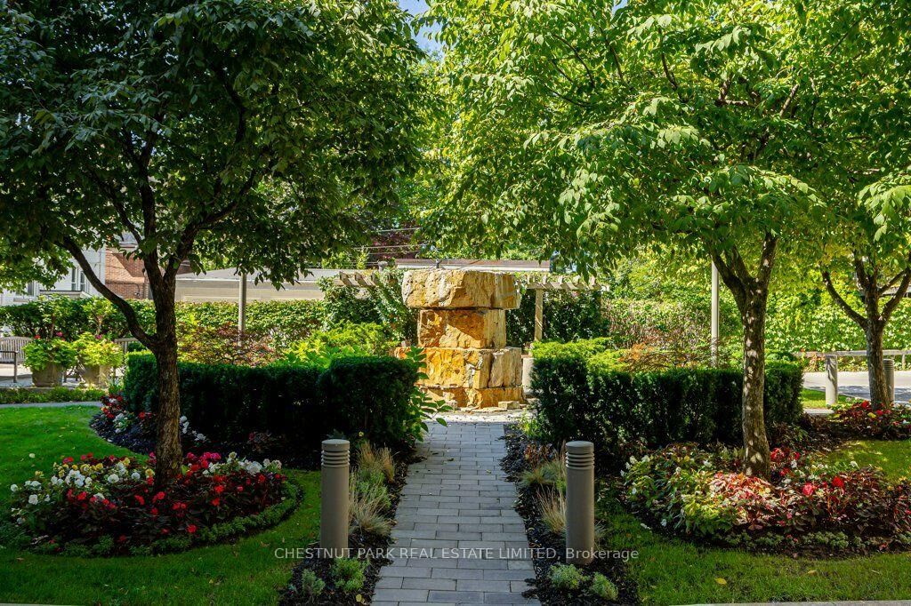 Property Photo:  1 Balmoral Avenue 512  ON M4V 3B9 