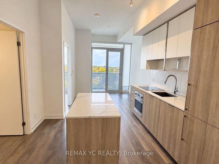 Property Photo:  15 Holmes Avenue 810  ON M2N 0L4 
