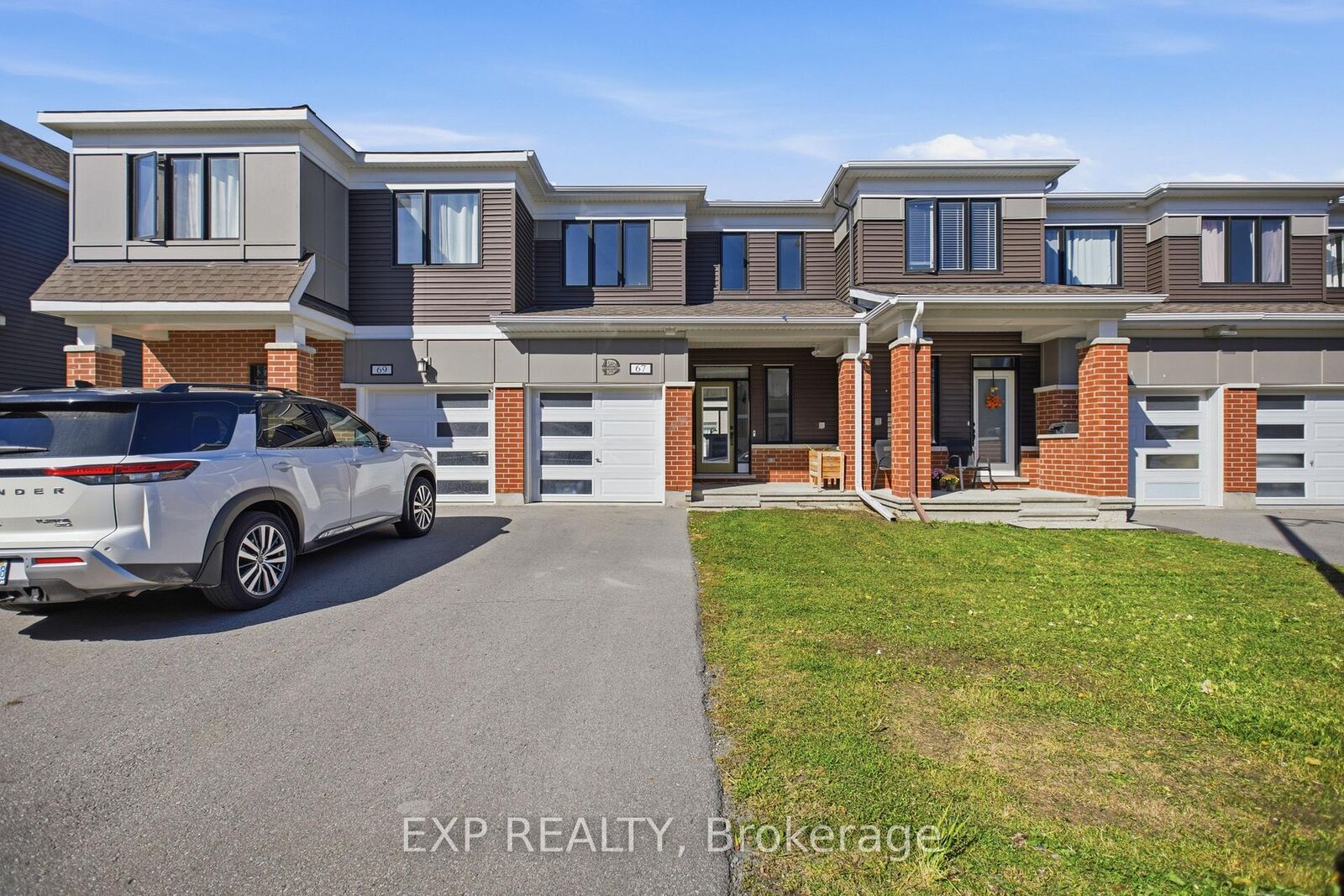 Property Photo:  67 Caspian Row  ON K2V 0R3 