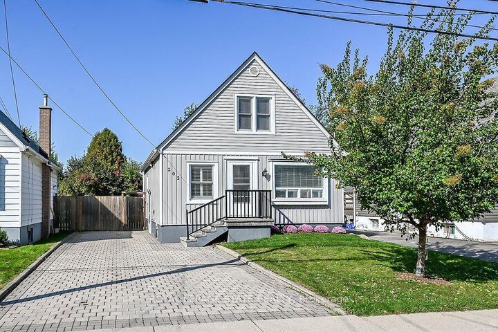 Property Photo:  202 East 26th Street  ON L8V 3C8 