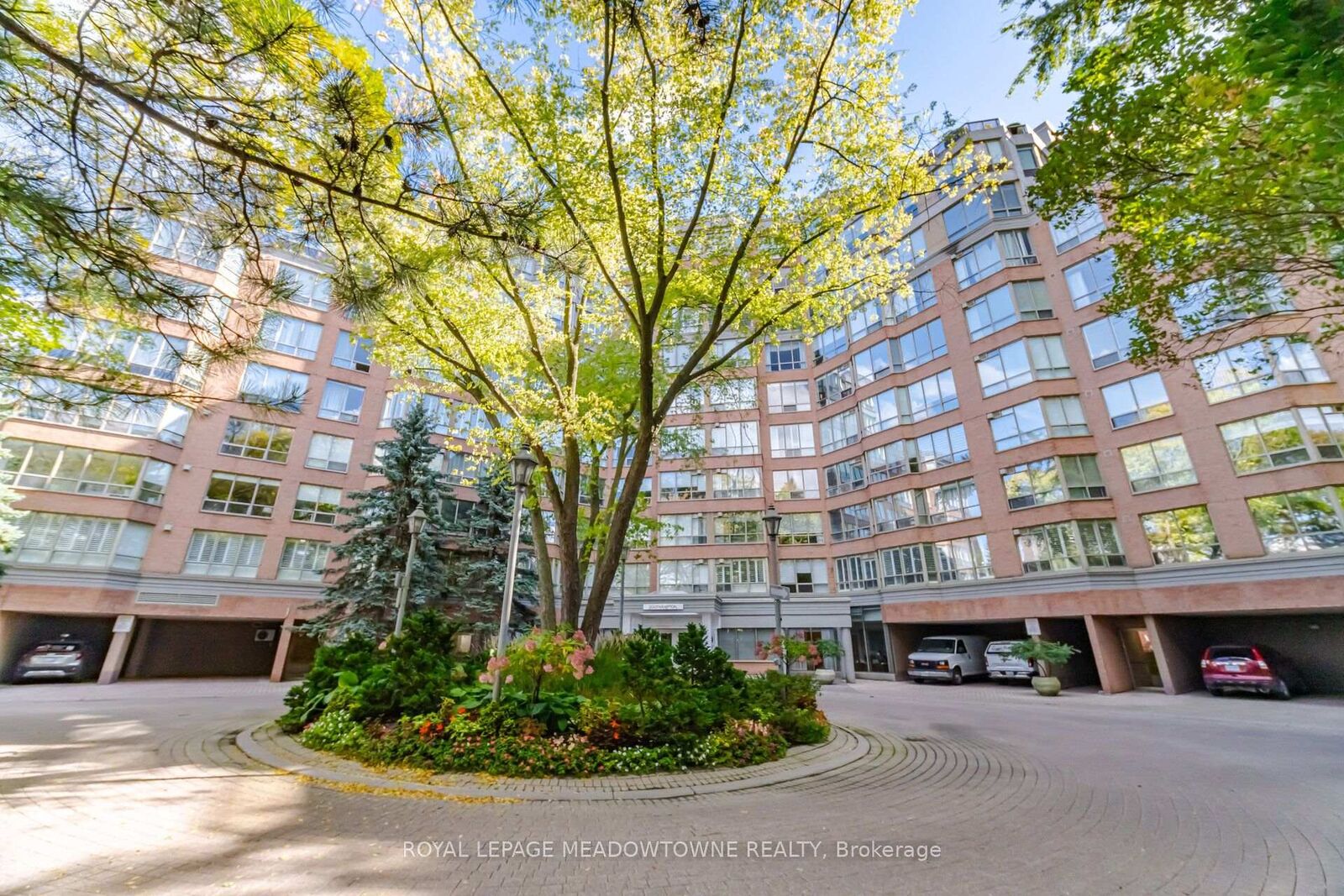 Photo de la propriété:  1 Ripley Avenue 816  ON M6S 4Z6 