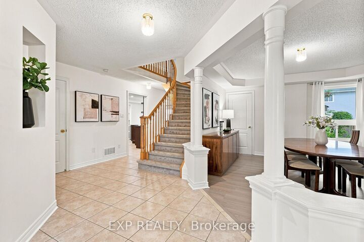 Property Photo:  70 Thornlodge Drive  ON L4P 0B6 