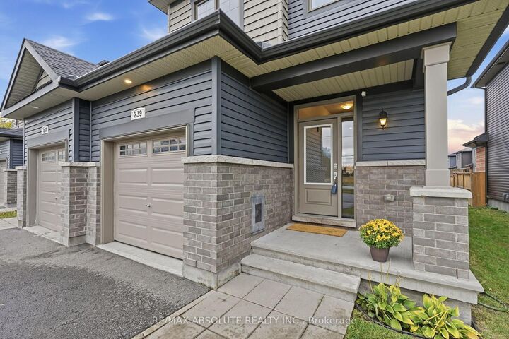 Property Photo:  239 Tim Sheehan Place  ON K2V 0N1 