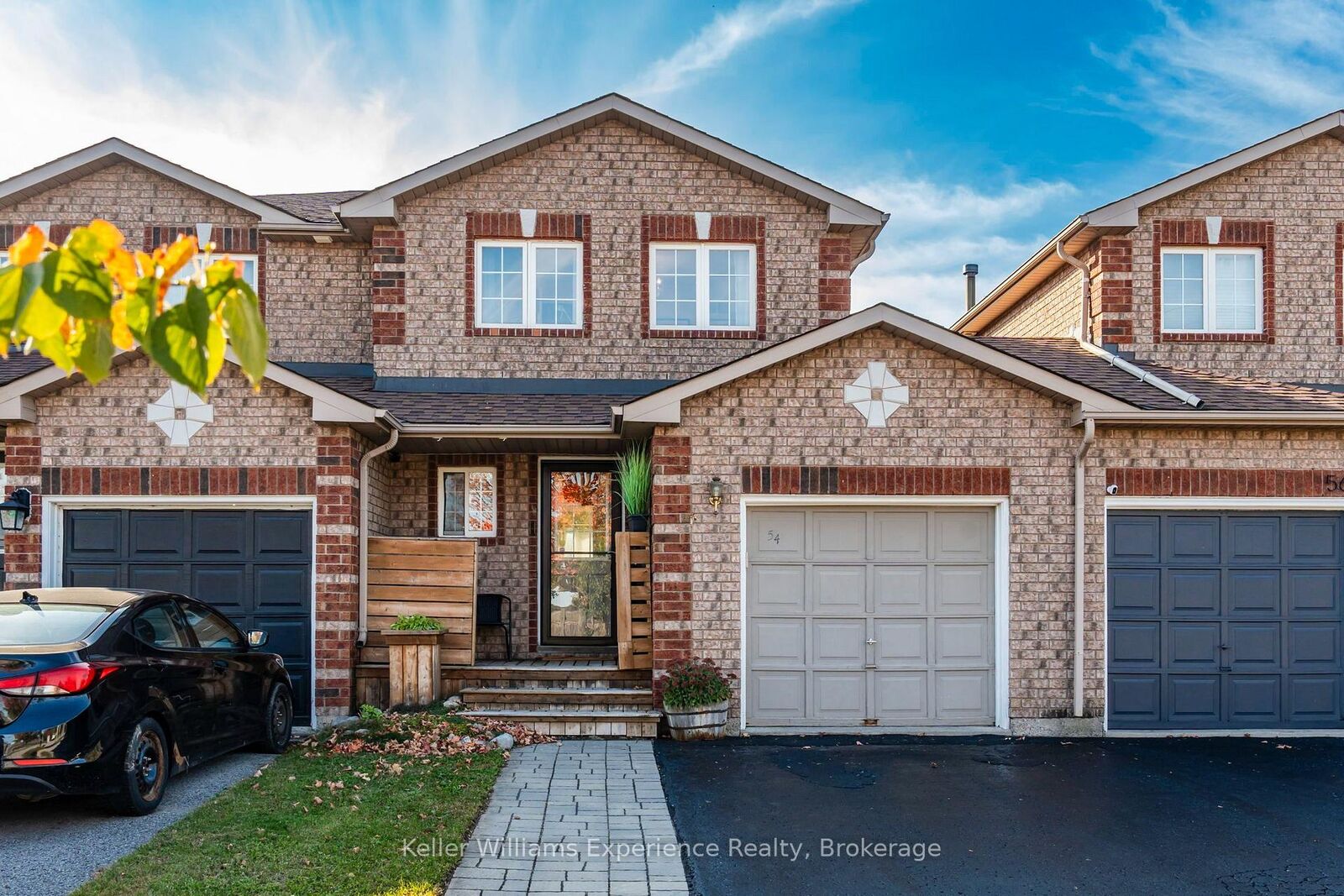 Property Photo:  54 Quinlan Road  ON L4M 7B1 