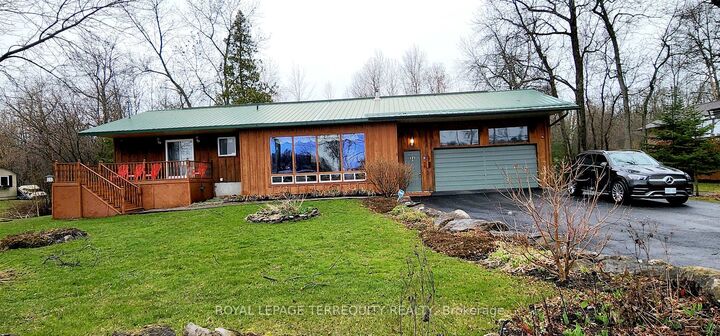 Property Photo:  117 Front Street W  ON K0M 1A0 