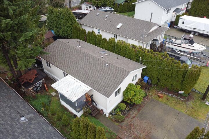 Property Photo:  300 Lake Park Rd  BC V0R 2G0 