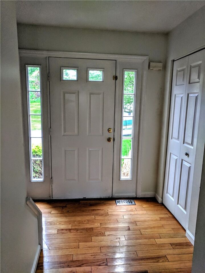Property Photo: 1320 Meadowbrook PA 15317