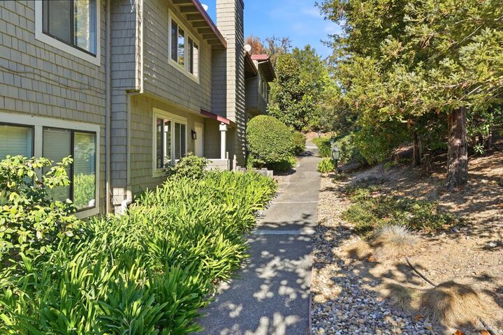 Property Photo:  210 Albion Court  CA 94947 