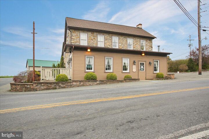 Property Photo:  4 Baldy Hill Road  PA 19512 