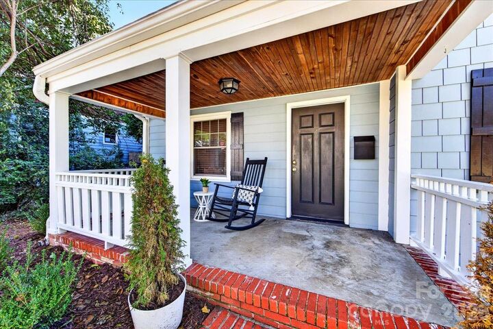 Property Photo: 2814 Virginia Avenue NC 28205
