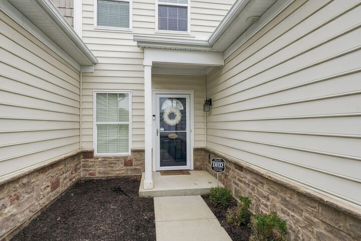 Property Photo:  6293 Albany Bend Drive  OH 43081 