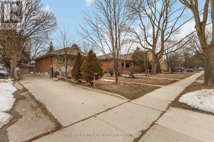 Property Photo:  378 Grey Street Lower  ON N6B 1G9 