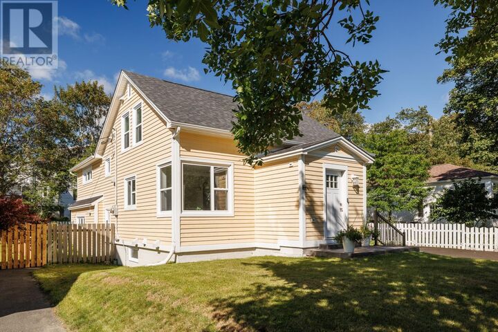 Property Photo:  2 Milbanke Street  NL A1B 1P3 