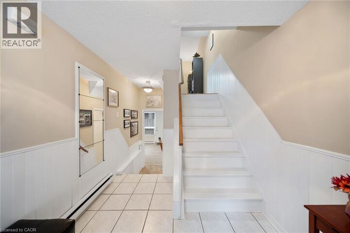 Property Photo:  4 Patrice Court  ON L9H 5P5 