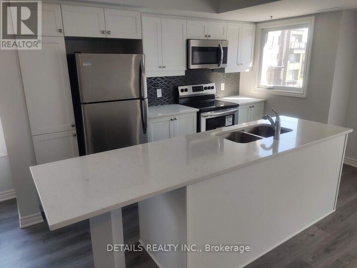 Property Photo:  800 Kiniw Private  ON K1K 5A3 