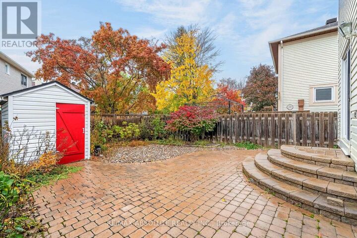 Property Photo:  1475 Deavy Way  ON K1E 2W7 