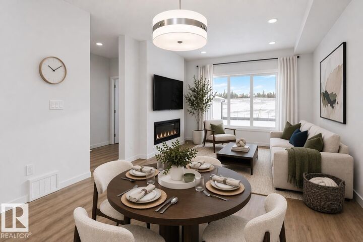 Property Photo:  2831 64 Street SW  AB T6X 3M8 
