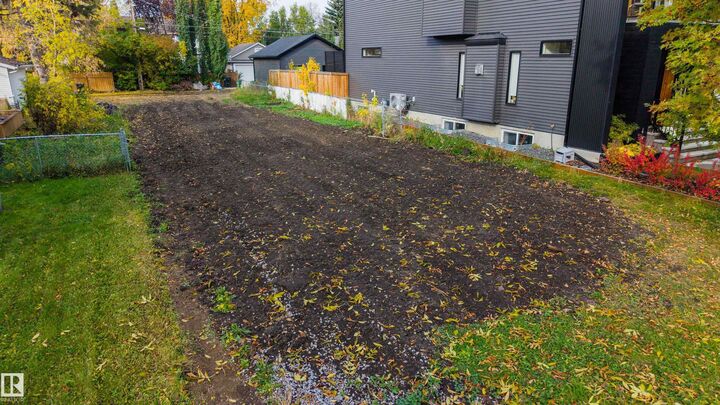 Property Photo:  10338 145 Street NW  AB T5N 2X7 