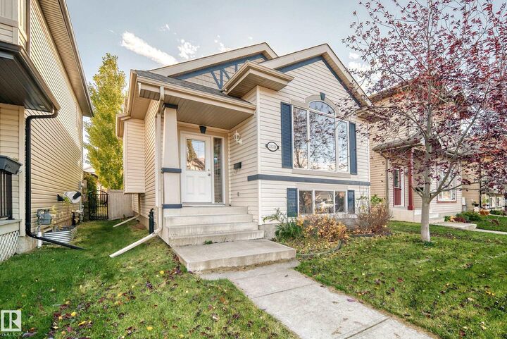 Property Photo: 21211 59 Avenue NW AB T6M 0H5