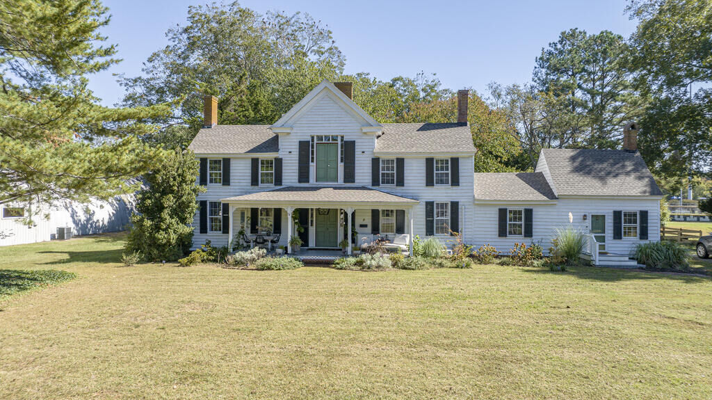 Property Photo: 7 Hill St VA 23417