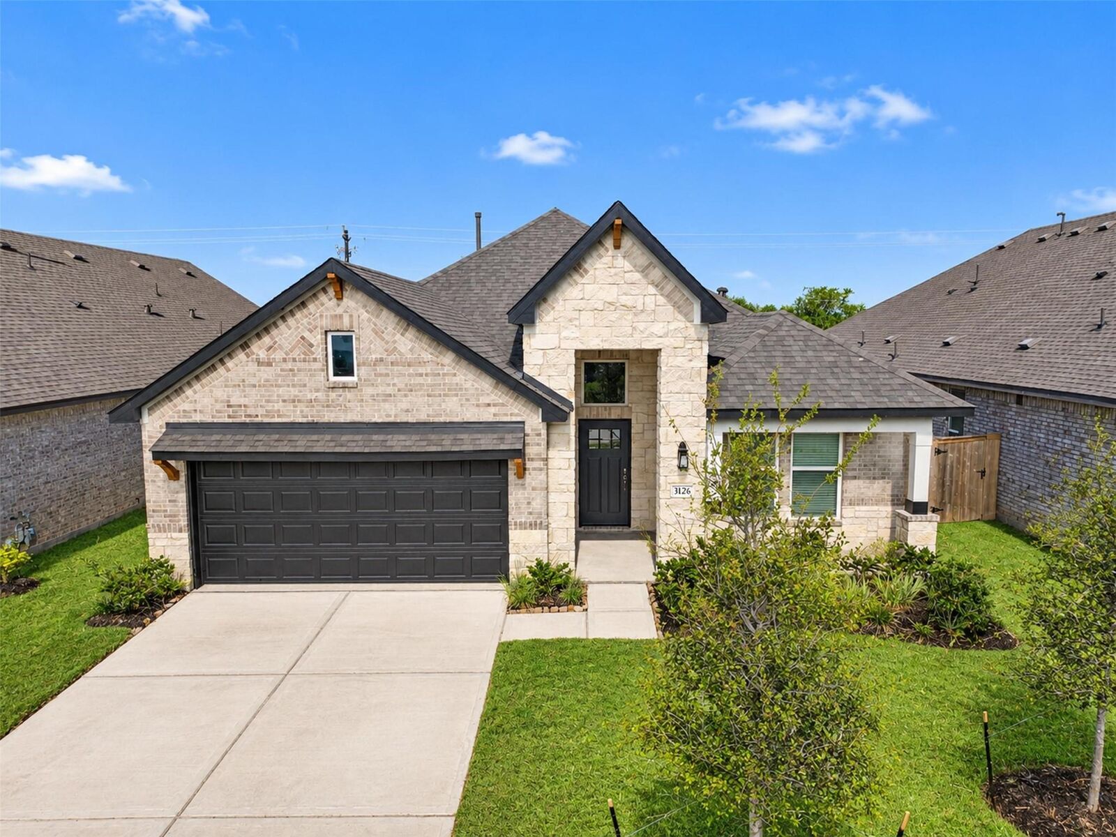 Property Photo: 3126 Emerald Hills Drive TX 77515