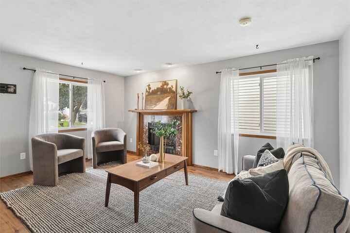 Property Photo:  3901 92nd Drive  IA 50322 
