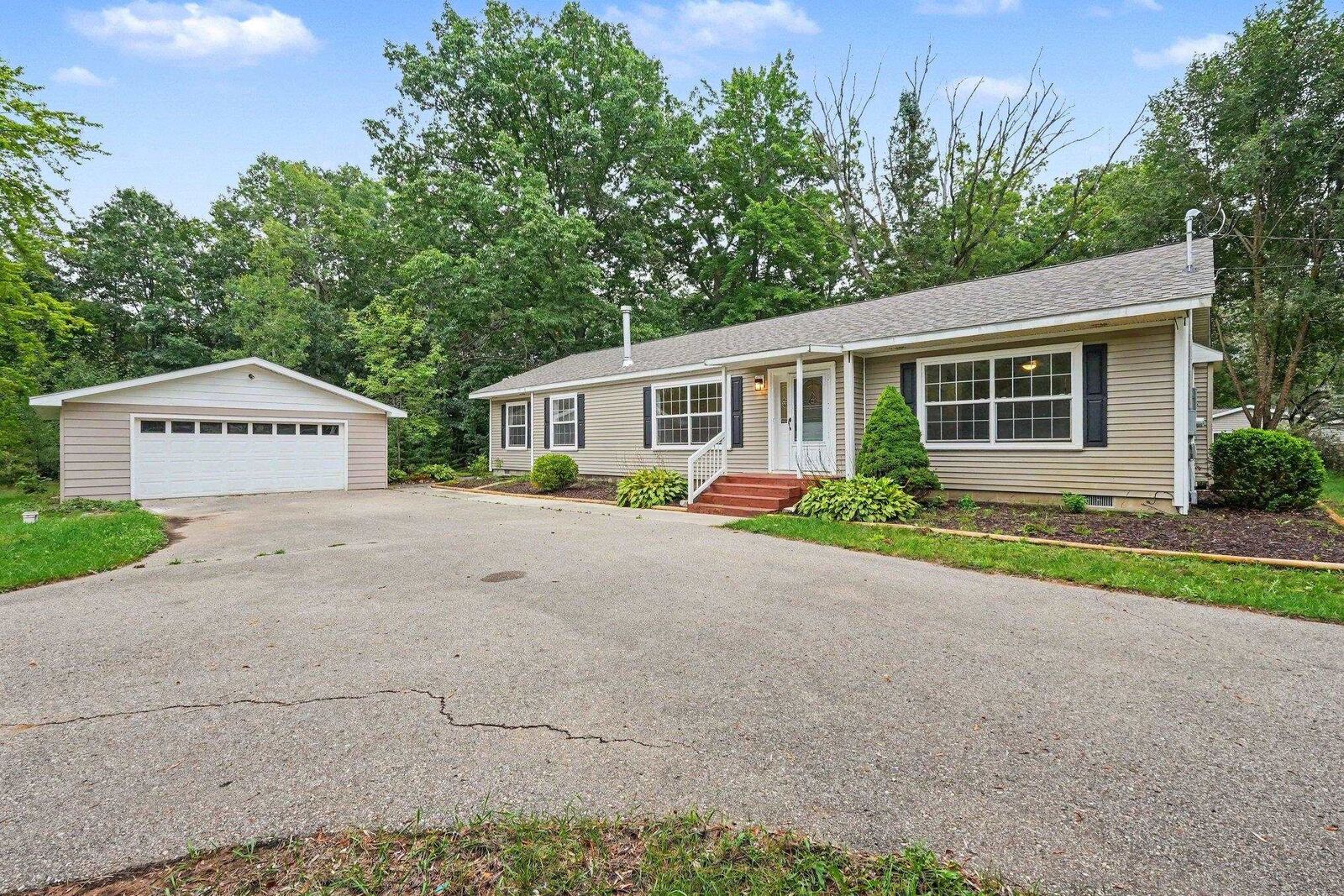Property Photo:  6254 Indian Lake  MI 48624 