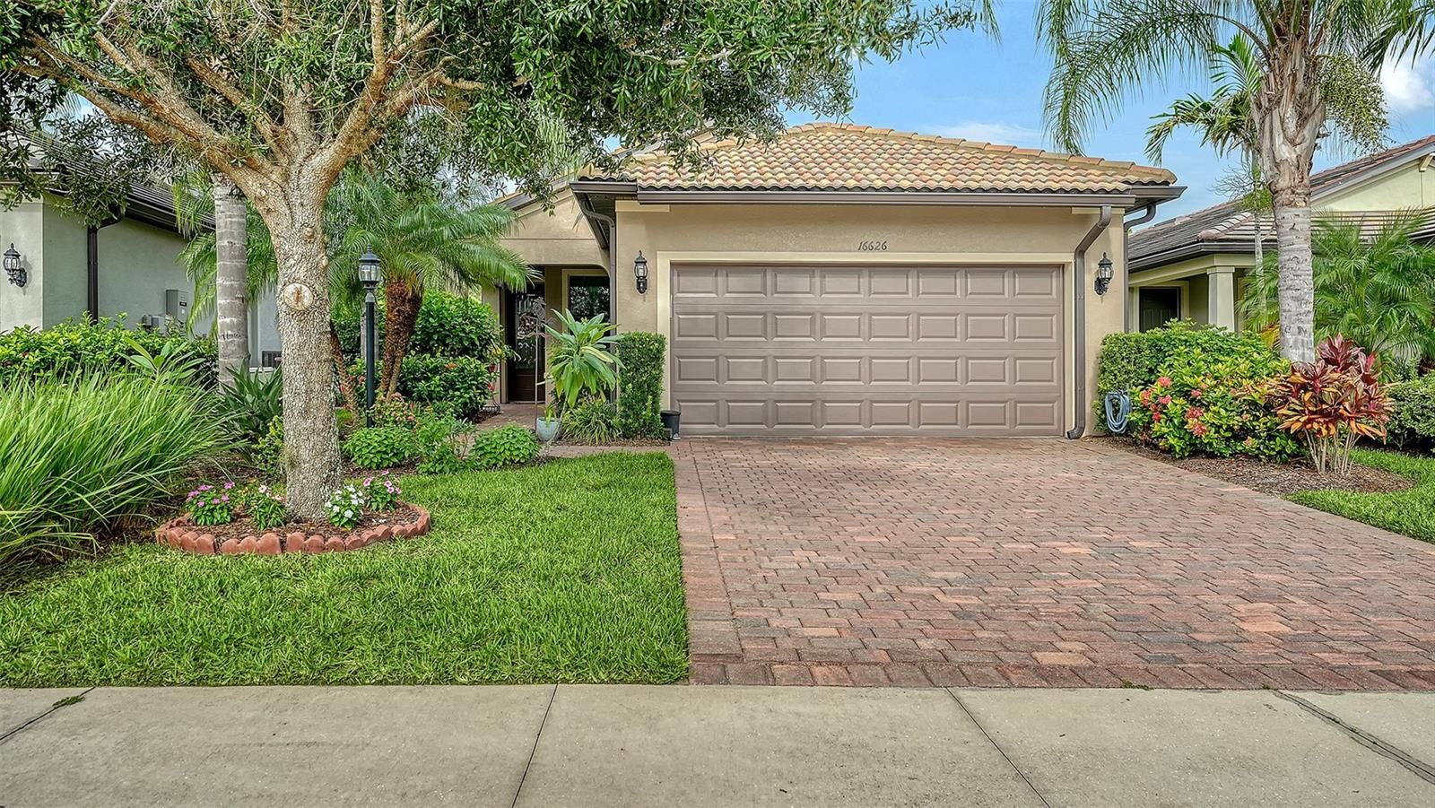 Property Photo: 16626 Blackwater Terrace FL 34202