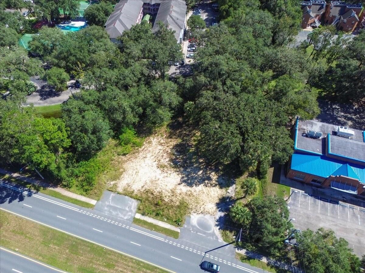 Property Photo: 3921 SW 13th Street FL 32608