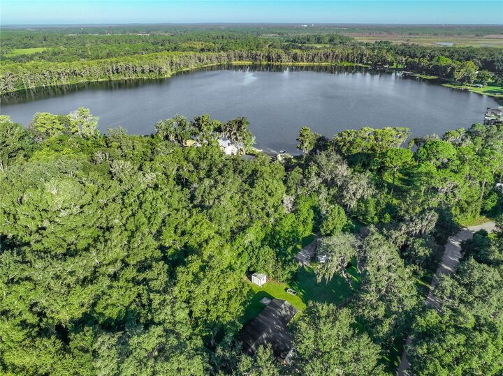 Property Photo: 35933 Clear Lake Circle FL 32736